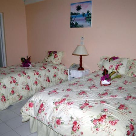 Our Past Time Hotel Негрил Номер фото